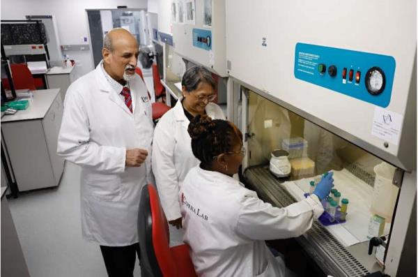 The couple has received the Lasker Award for public service for their work in HIV/AIDS research.