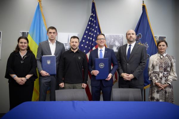 Ukrainian President Volodymyr Zelenskyy receives a tour of the Scranton Army Ammunition Plant by Rich Hansen, the Commander's Representative at the plant in Scranton, Pa., on Sunday, September 22, 2024. Zelenskyy was accompanied by Pennsylvania Governor Josh Shapiro and Senator Bob Casey (D-Pa.).