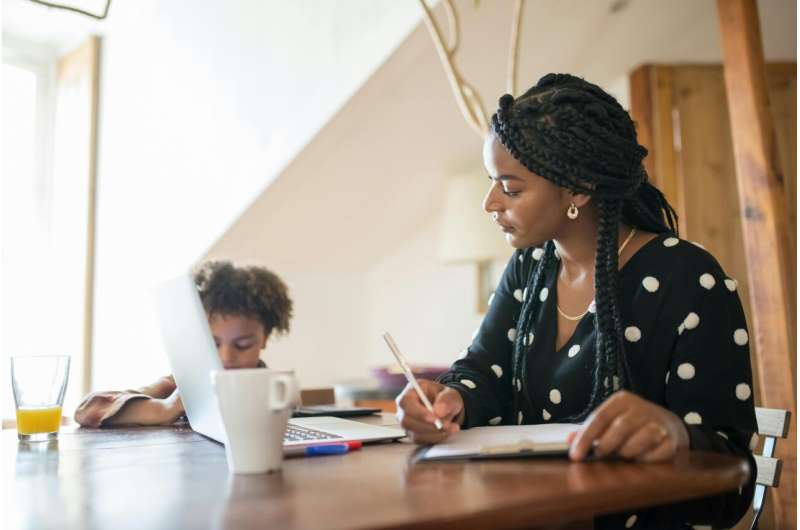 mother working